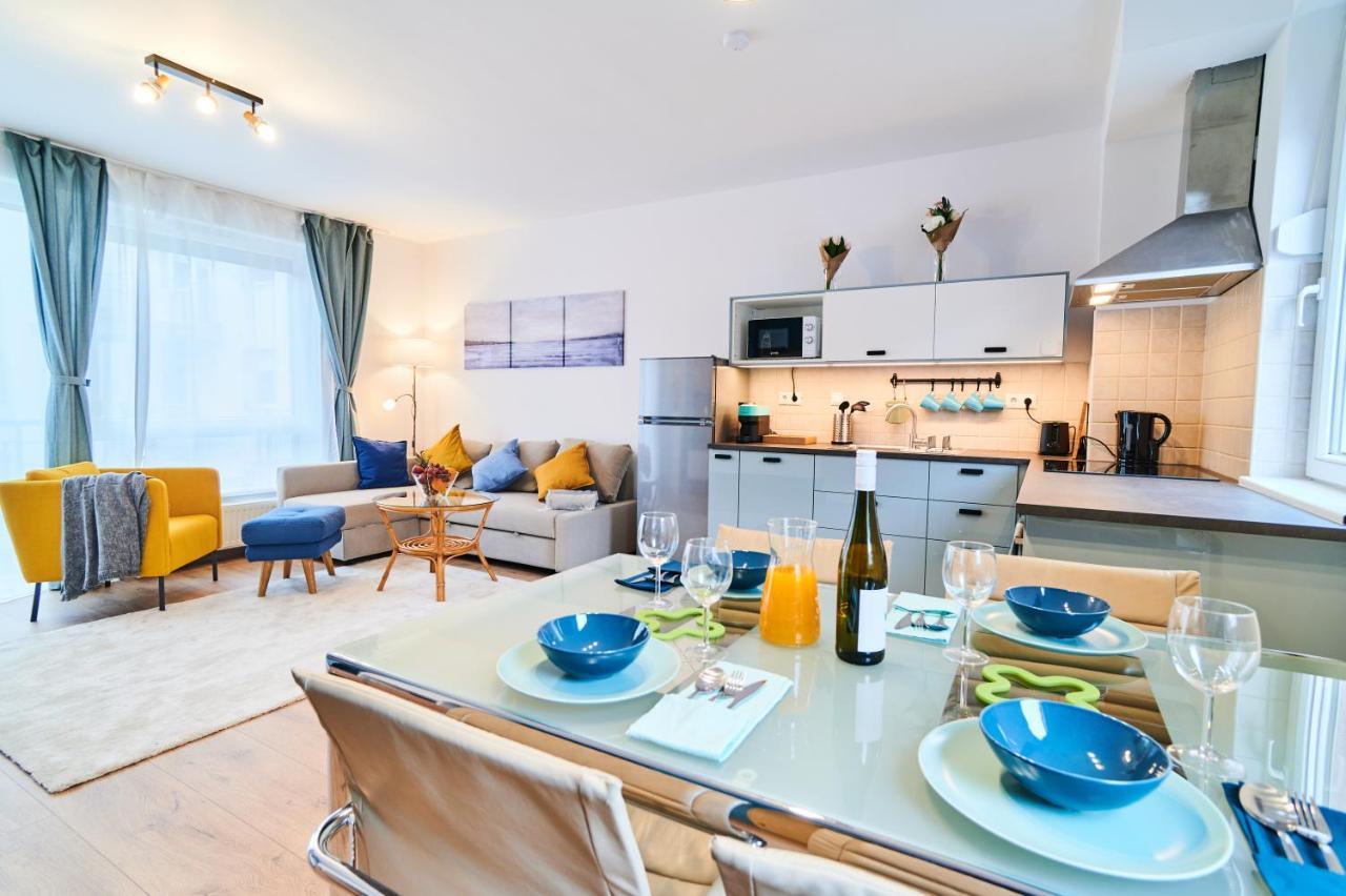 Feel Home Deluxe Corvin # Free Parking # Ac # Elevator Budapest Exterior photo